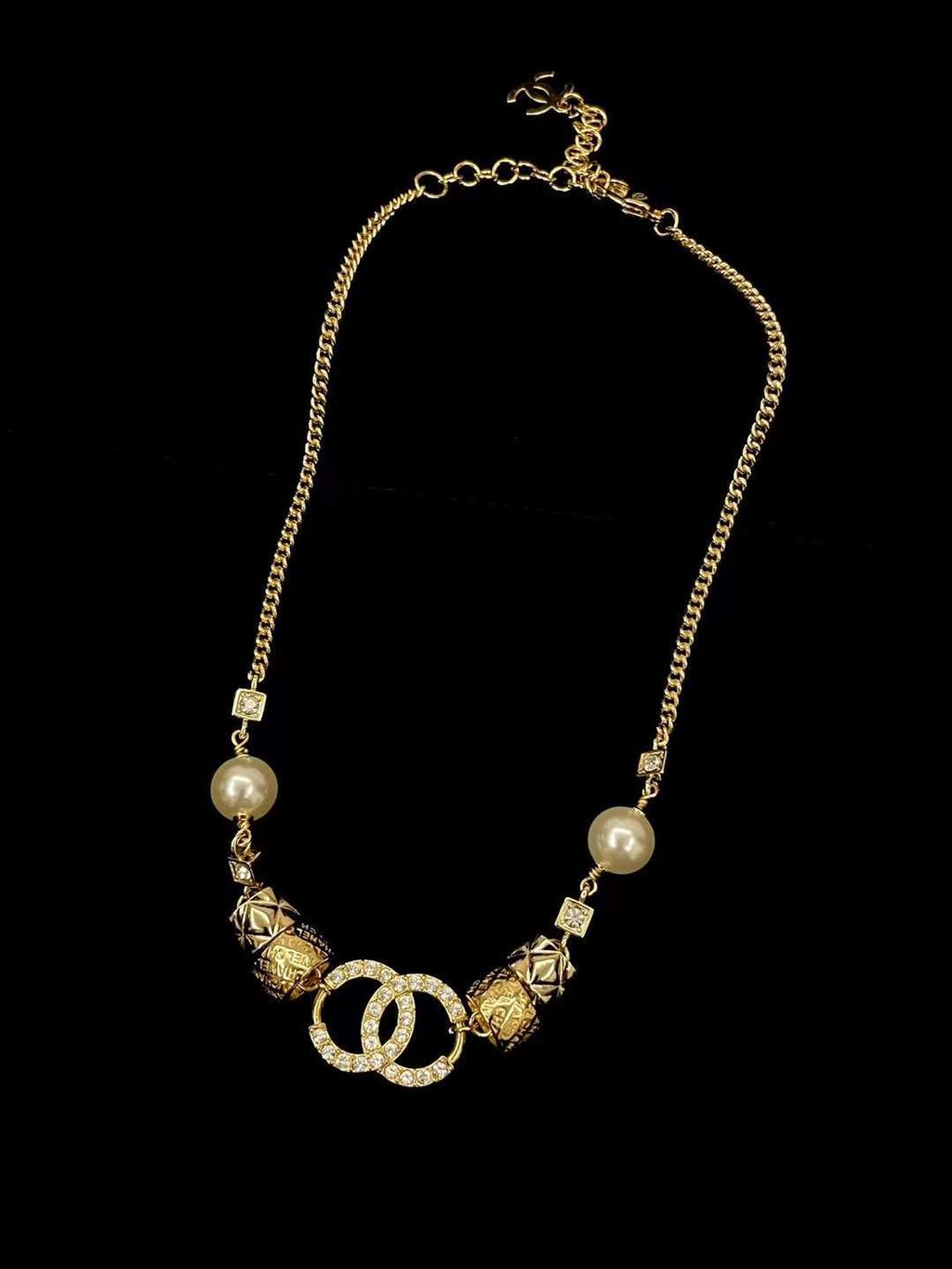 CHANEl 24P 雙C串金屬珍珠頸鏈:項鍊