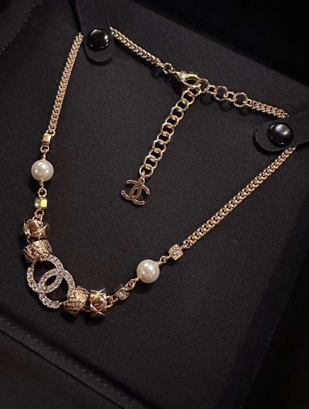 CHANEl 24P 雙C串金屬珍珠頸鏈:項鍊7899