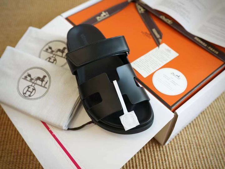 HERMES CHYPER 二舅拖鞋 全黑色