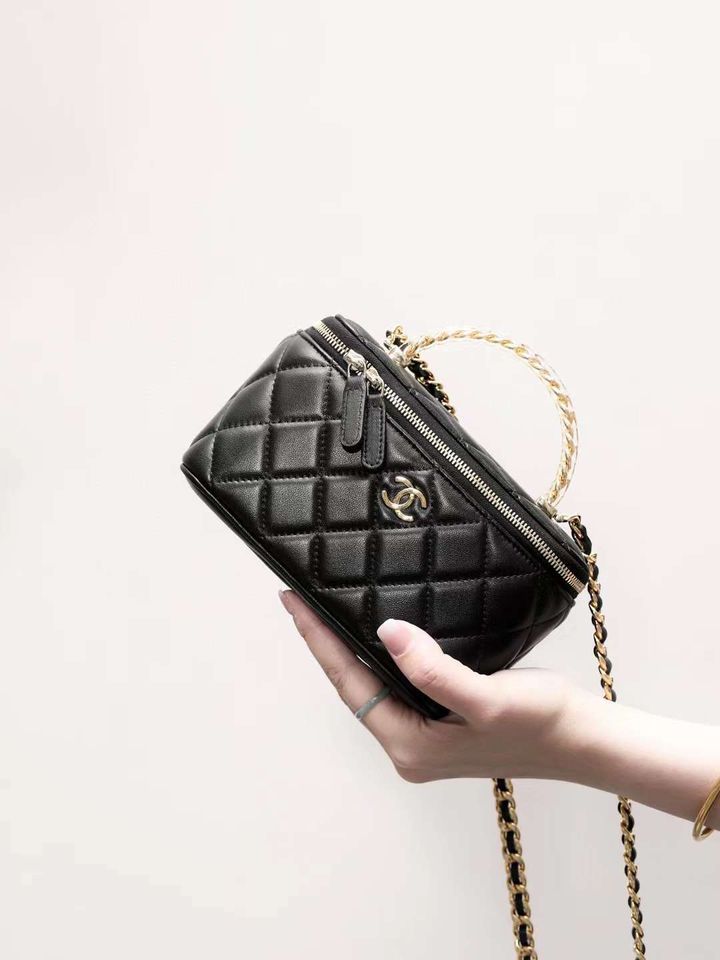 CHANEL 24S 樹脂透明手柄化妝盒包