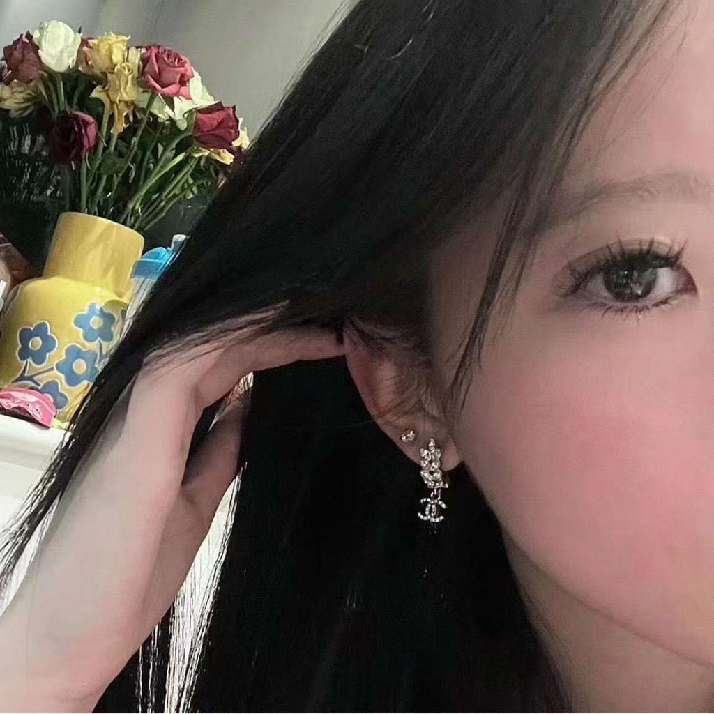 CHANEL 23S 水鑽麥穗雙C耳環耳環6