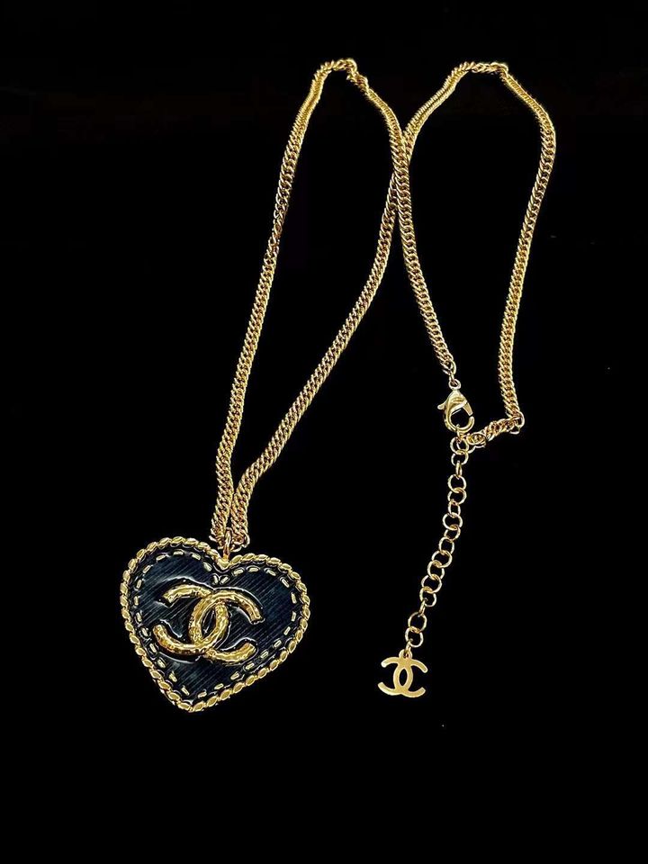 CHANEL 24P 牛仔琺瑯大愛心長鍊4