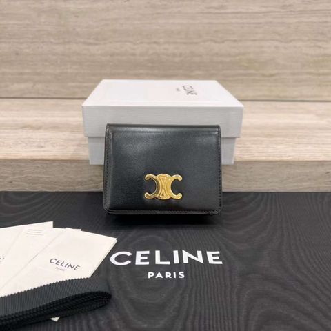 CELINE TRIOMPHE 亮澤牛皮革短夾