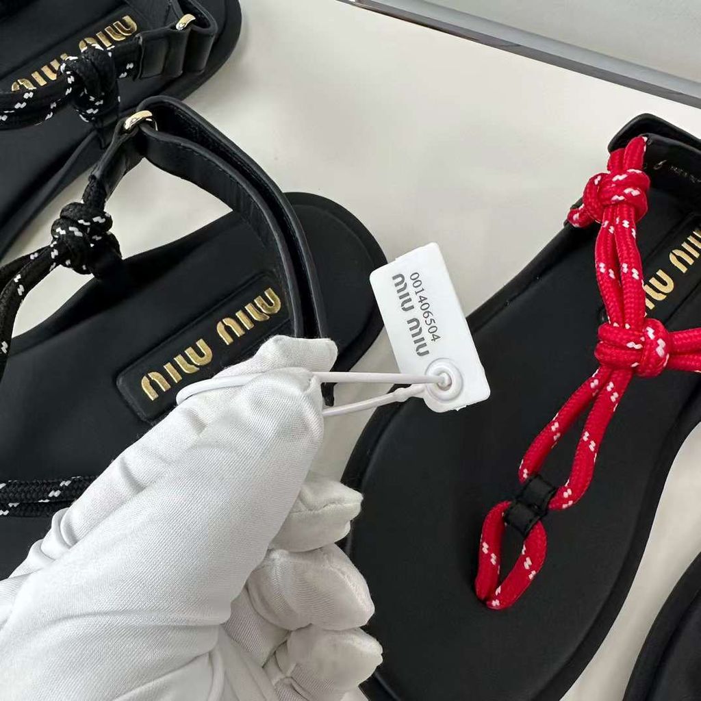 MIU MIU RIVIERE 夾腳涼鞋6