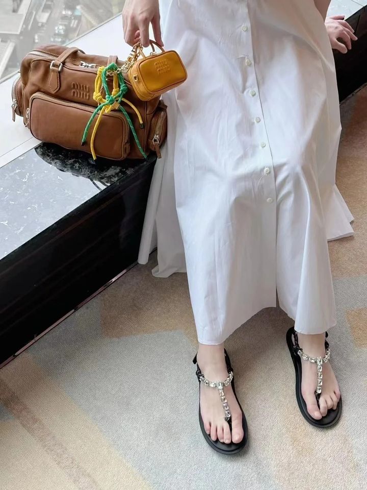 MIU MIU RIVIERE 夾腳涼鞋22
