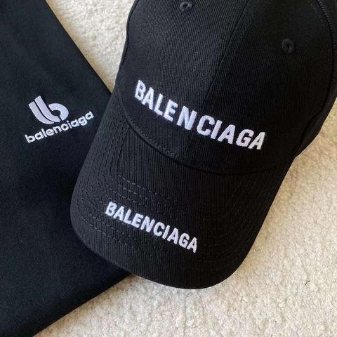 BALENCIAGA 經典雙排字母LOGO鴨舌帽 2