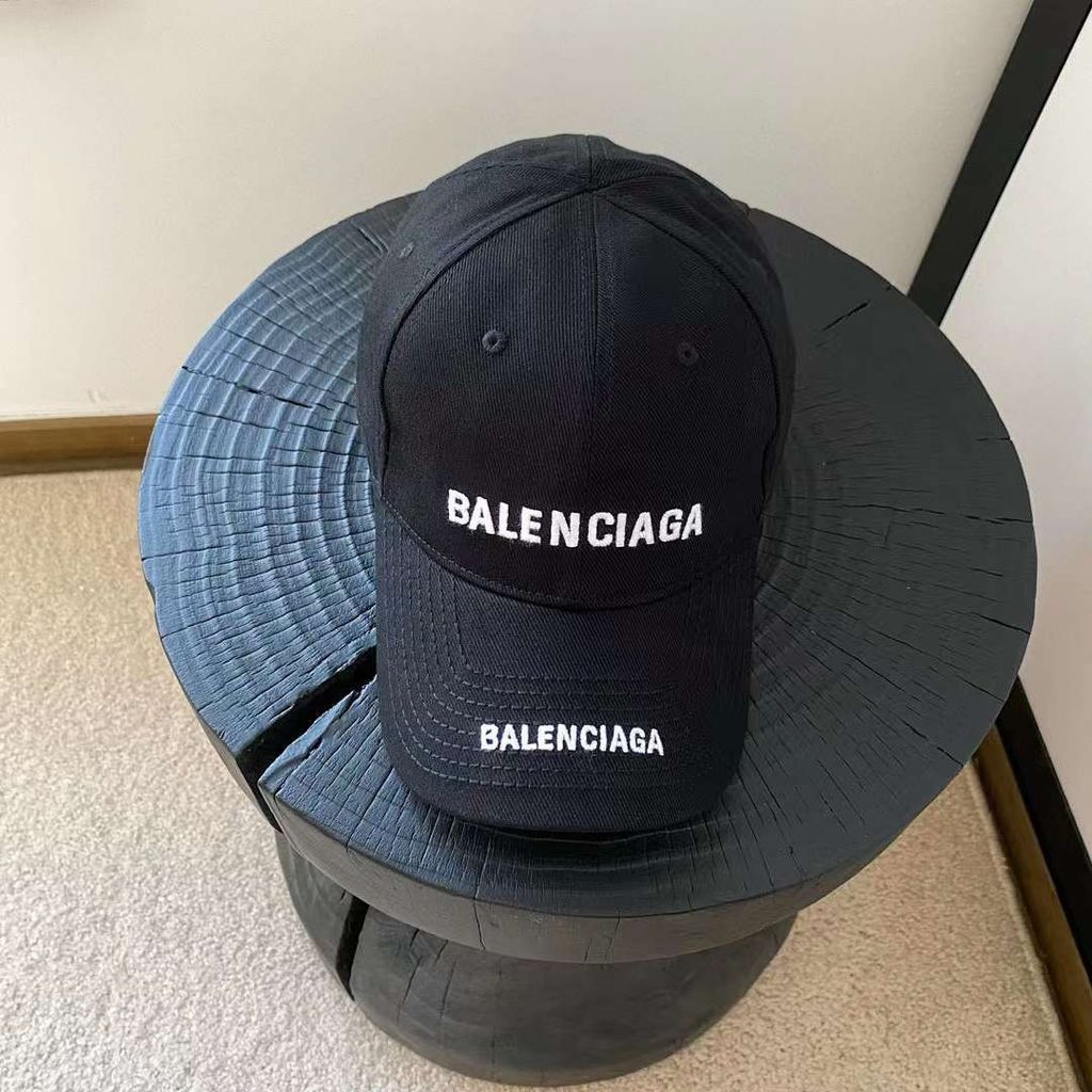 BALENCIAGA 經典雙排字母LOGO鴨舌帽 8