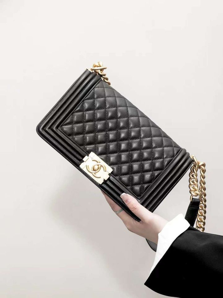 CHANEL LE BOY 羊皮口蓋包 中號 25CM3