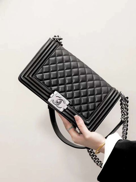 CHANEL LE BOY 羊皮口蓋包 中號 25CM
