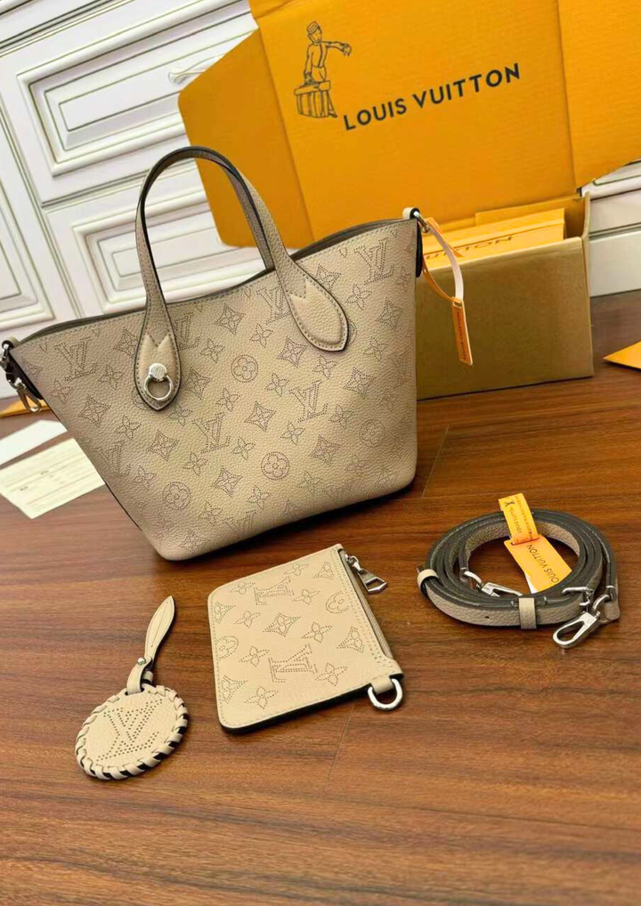 LV BLOSSOM PM 手袋 卵石色 M21848 最新芯片版本1