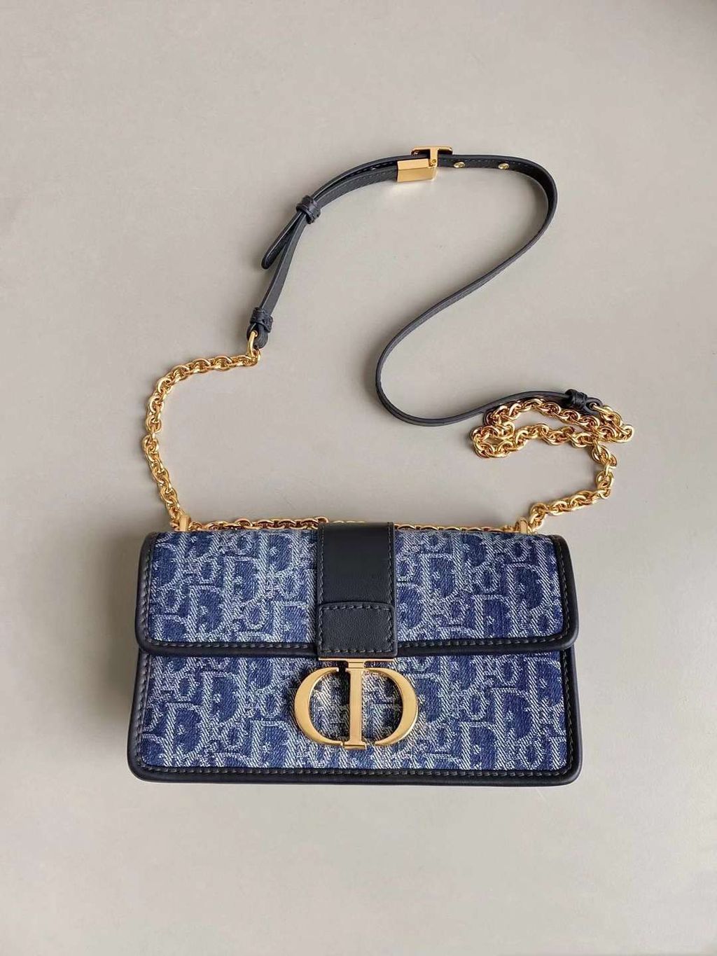  DIOR 30 MONTAIGNE CD 蒙田包 鏈條款 小號 最新牛仔藍1
