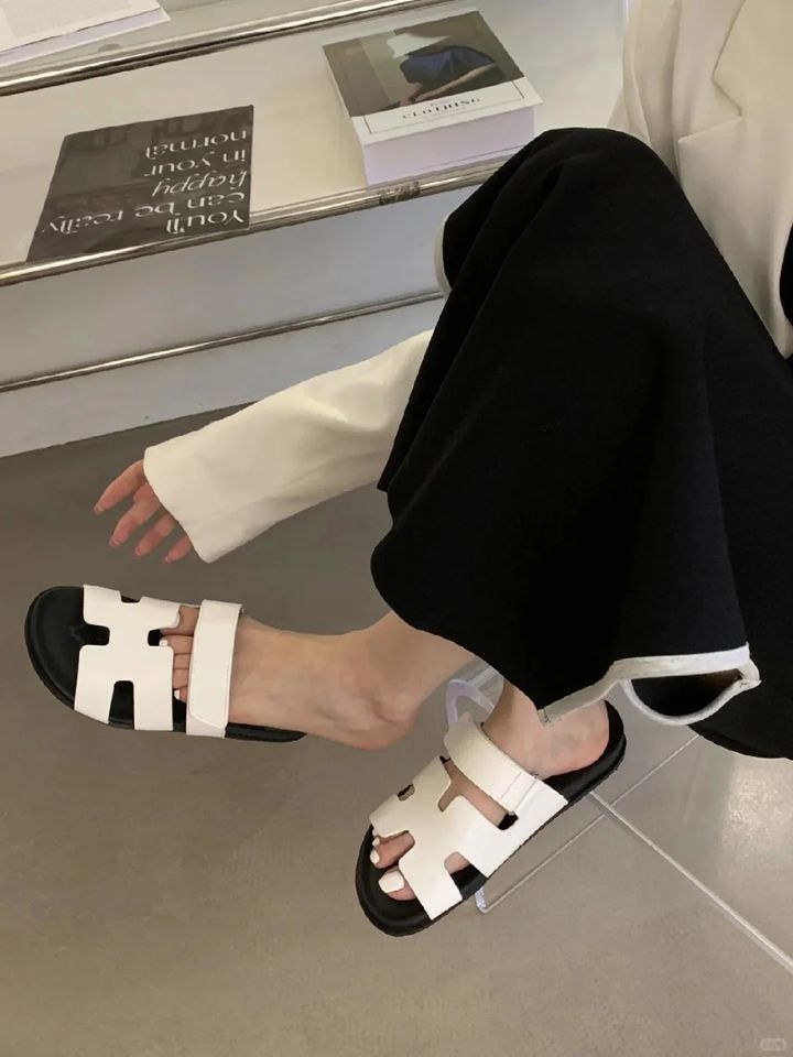百搭白色，断货王_2_银河少女屋_来自小红书网页版