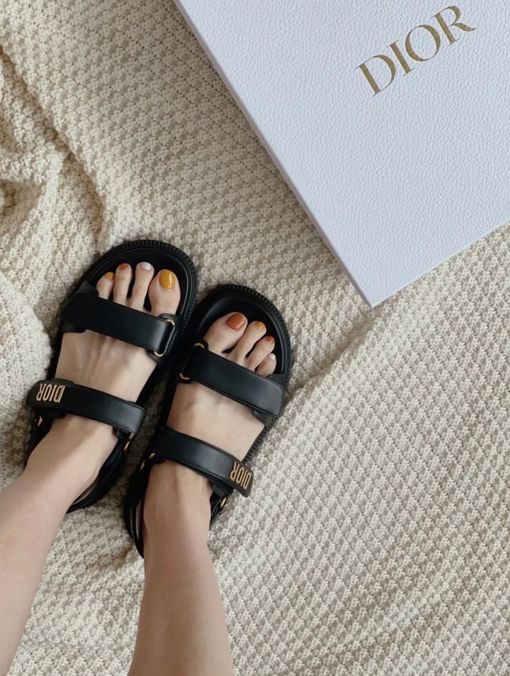 DIOR DIORACT 魔鬼氈涼鞋 兩色18