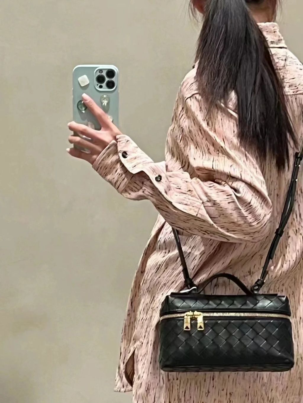 Bv新出的这只包真的赢麻了‼️Vanity_1_BV上海IFC-BB_来自小红书网页版