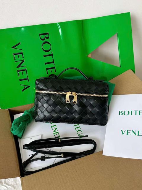 BV VANITY 編織化妝盒包