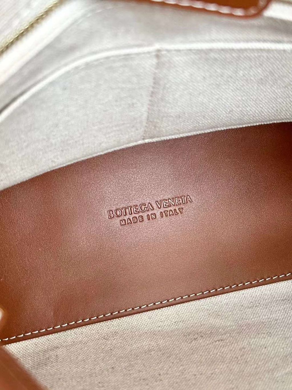 BV ANDIAMO 八字扣公文包 帆布拼牛皮 小號6