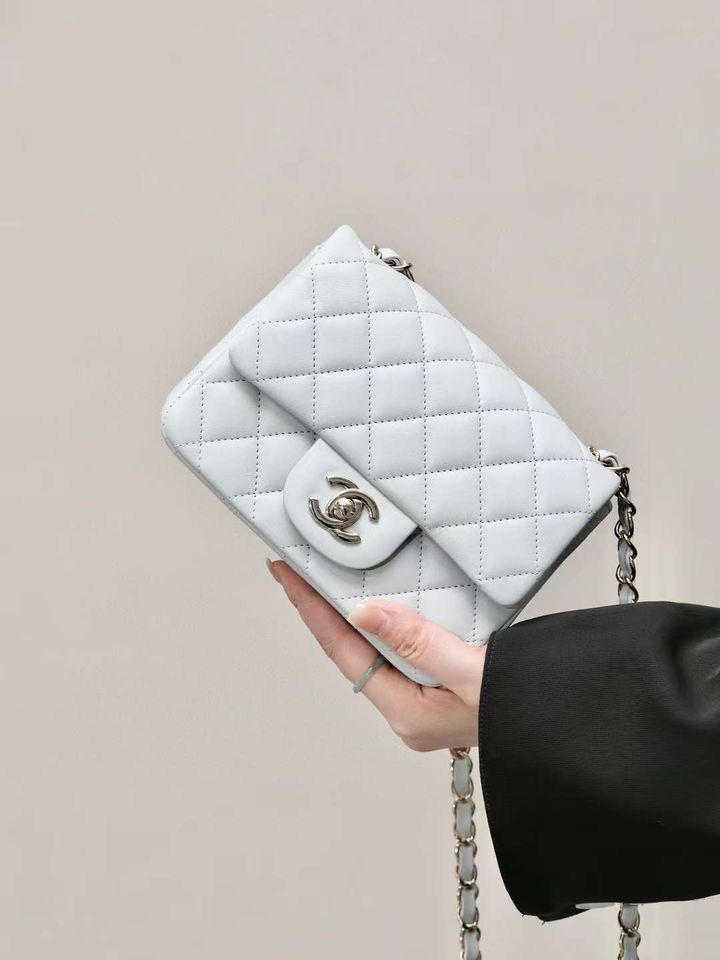  CHANEL 24A CF 灰色金釦羊皮口蓋包 方胖子 17CM 