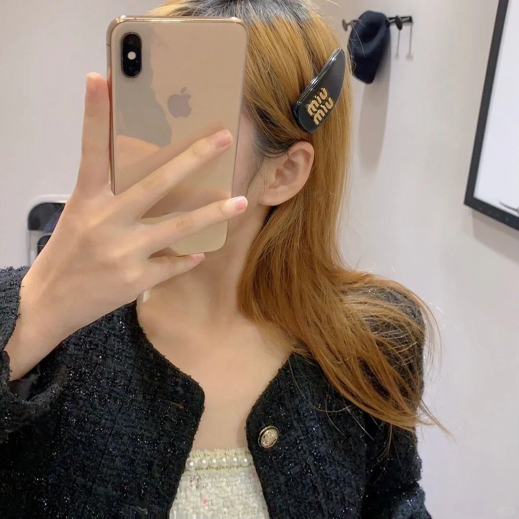 MIU MIU 光面黑髮夾 6