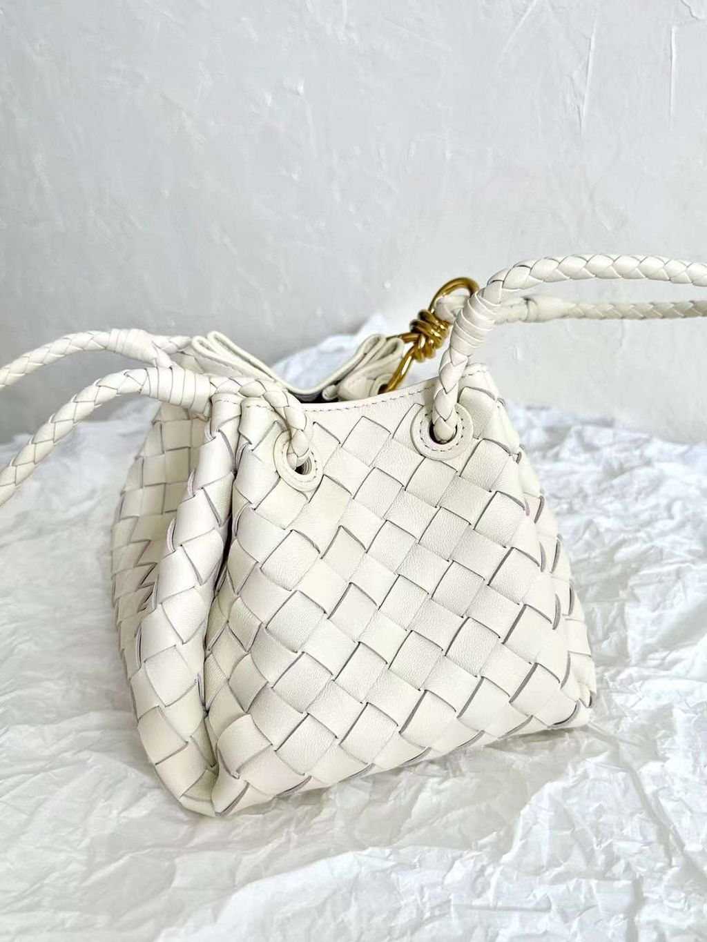 BV ANDIAMO 降落傘編織包ˊ