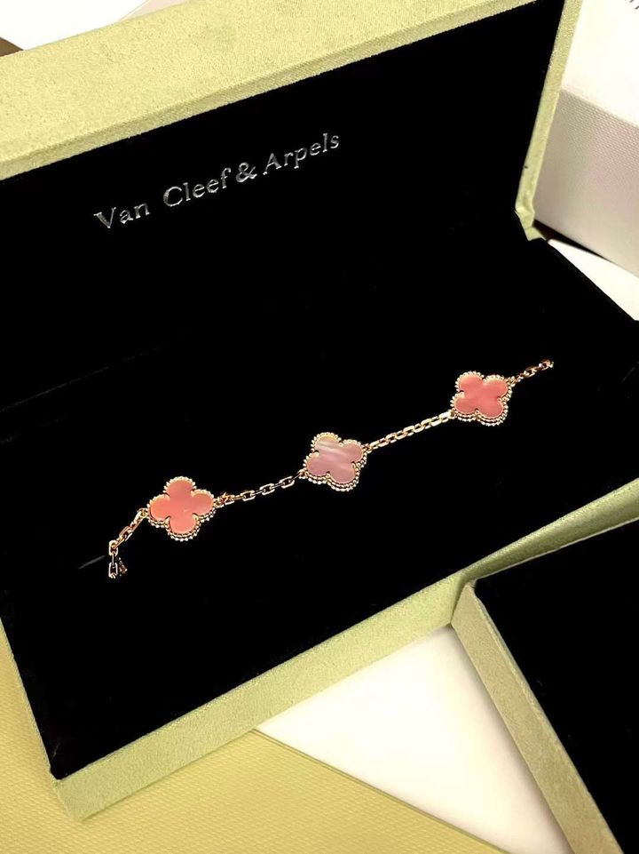 Annab   🍓 2024-07-07 15.56.02 1