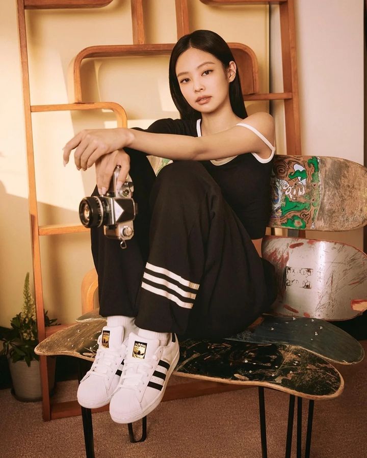 众多明星同款 ADIDAS 经典贝壳头 冲冲冲_6_Sammi_来自小红书网页版