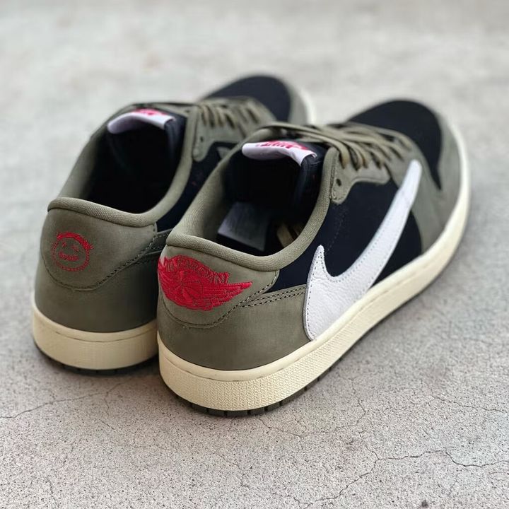 travis-scott-air-jordan-1-low-og-black-olive-dm7866-002-2