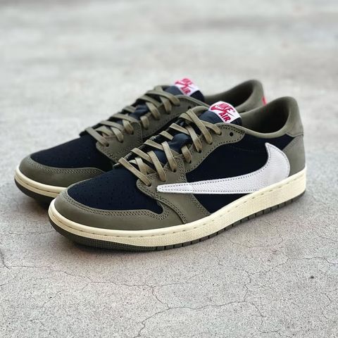 travis-scott-air-jordan-1-low-og-black-olive-dm7866-002-1