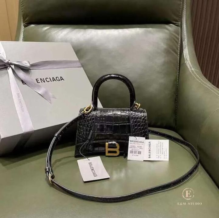 52878728
