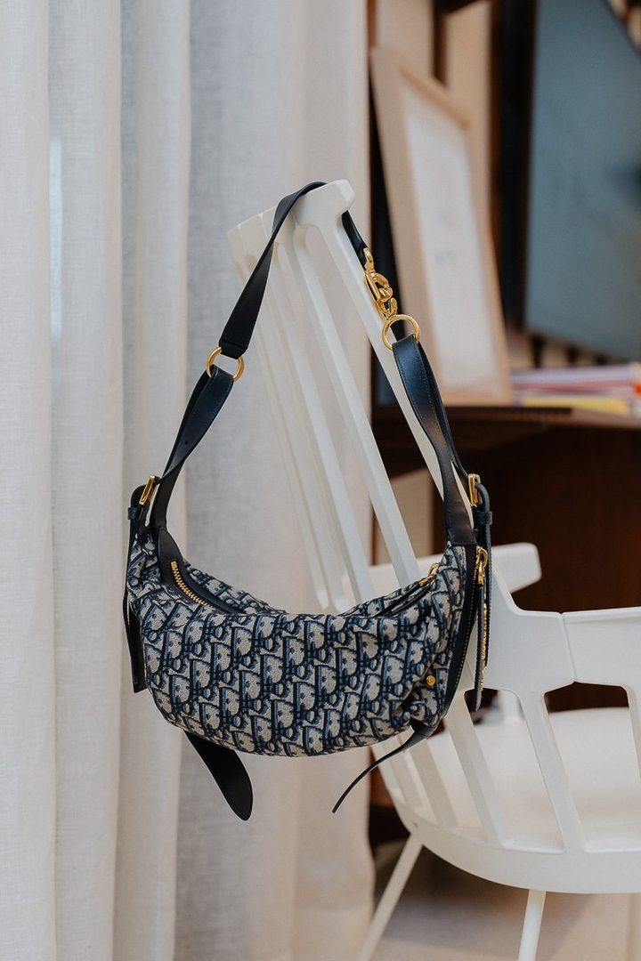 Dior-D-Journey-Bag-3-of-10