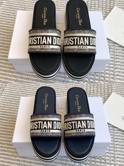 Dior25早春新款条纹厚底刺绣拖鞋_3_深夜奢品mm_来自小红书网页版