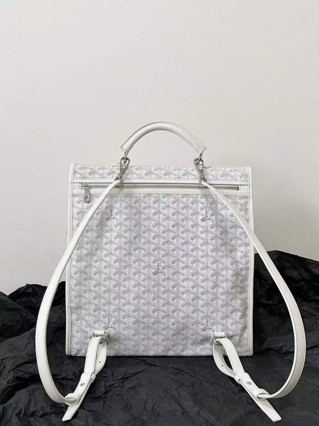 photo_2025-07-01_18-00-27