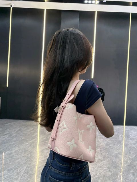 樱花粉allinbb建议留下吗？_1_依白_来自小红书网页版