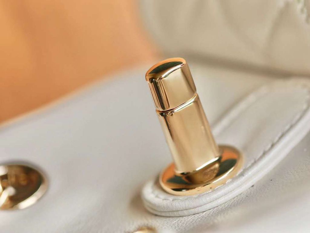 Annab   🍓 2023-08-08 16.34.24