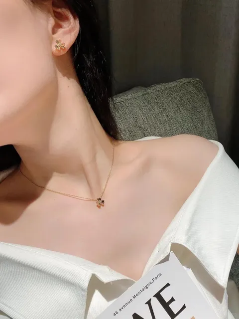 梵克雅宝三叶草迷你项链无敌百搭_1_麒麟奢品-永恒_来自小红书网页版