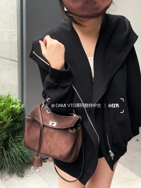 入秋🍂年度爱包已出现✔️_2_DAMI VTG蒂阿魅特中古_来自小红书网页版