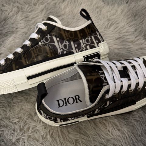 image_D9C6D44F-7AE9-48ED-B2B1-E65B27BB70EE_1762826562