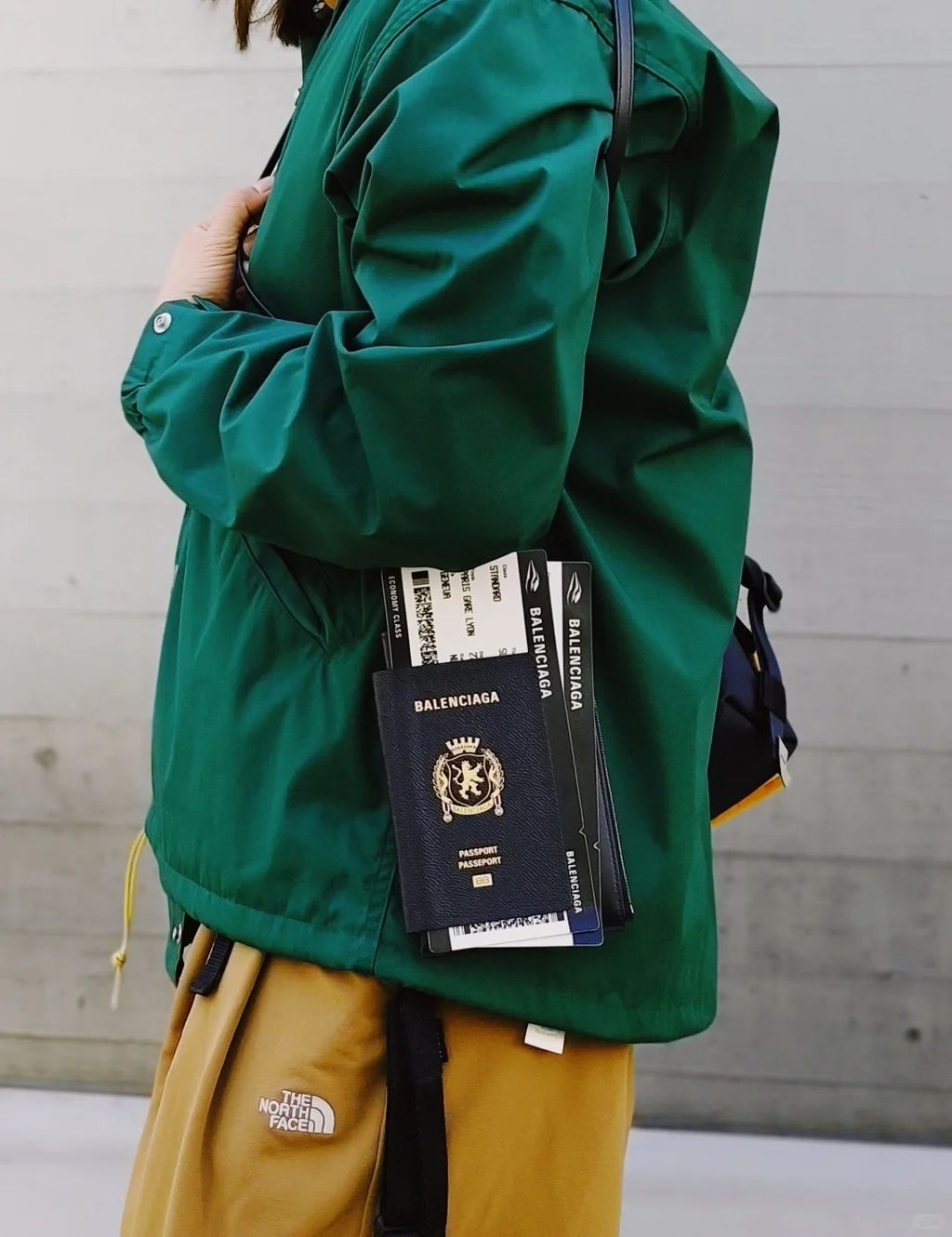 日本Walkin巴黎世家护照包_1_竹筱小_来自小红书网页版