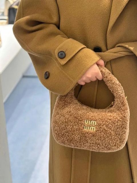 温柔毛绒奶茶Miumiu丨冬天赢定啦💘_4_枝卷卷永奇二奢_来自小红书网页版