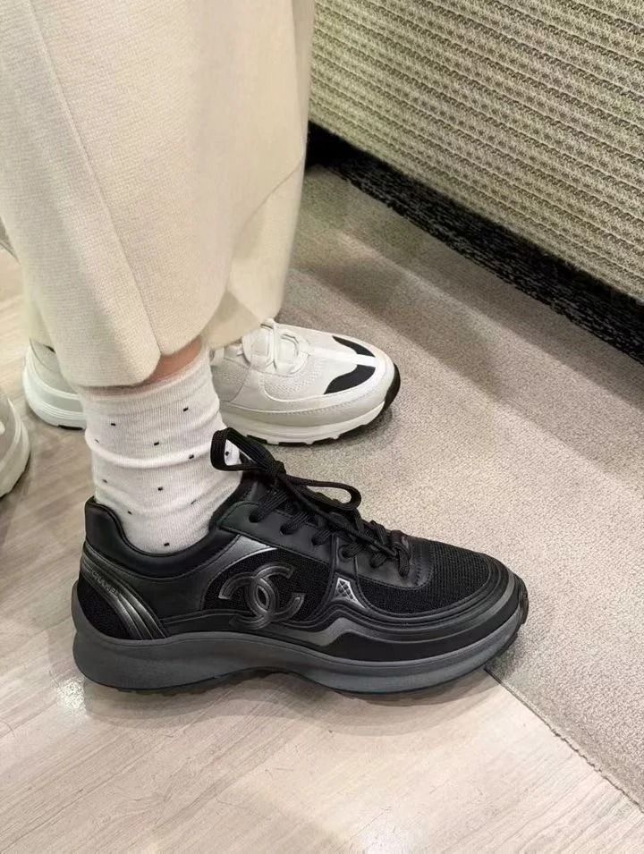 穿了穿了，终于买到了心心念念的‼️_2_佳茵的鞋子_来自小红书网页版
