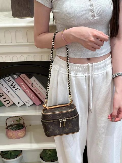 好爱lvnicenano化妆包啊！_3_迷茫_来自小红书网页版