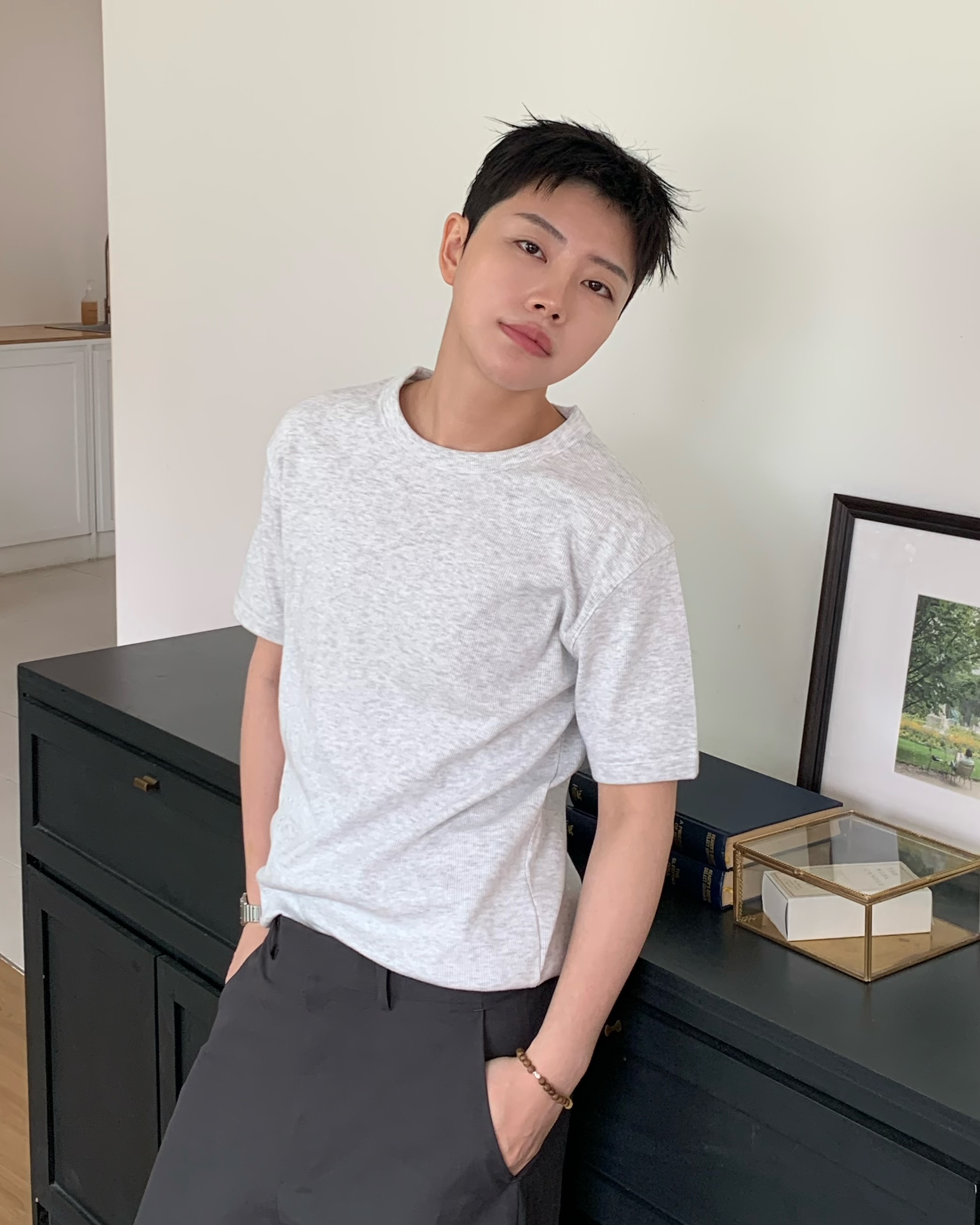 grey04