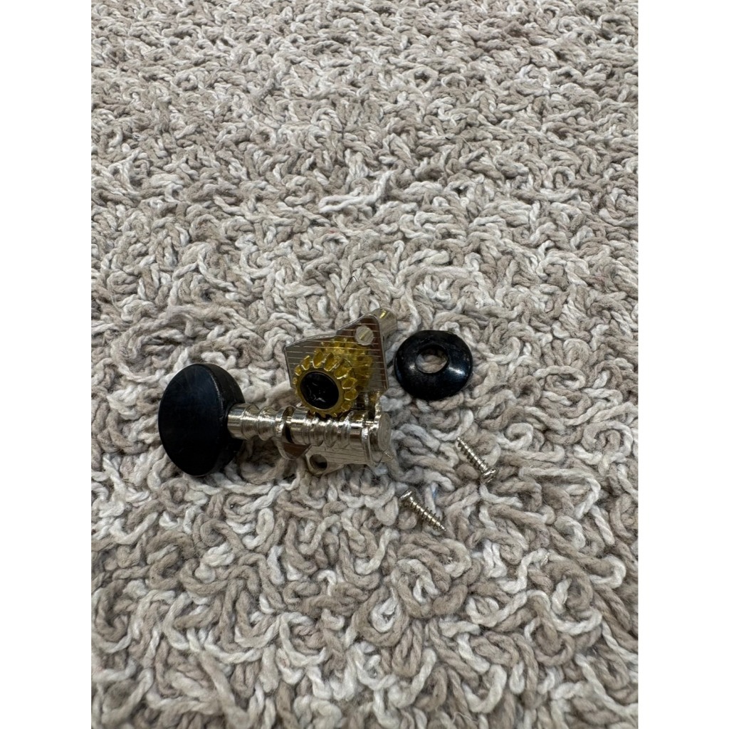 tw-11134207-820lb-ml98llu42e4k62