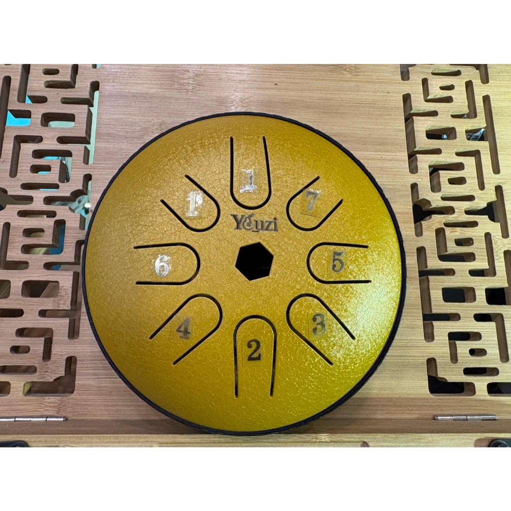 tw-11134207-820le-mojpizkkqmf617