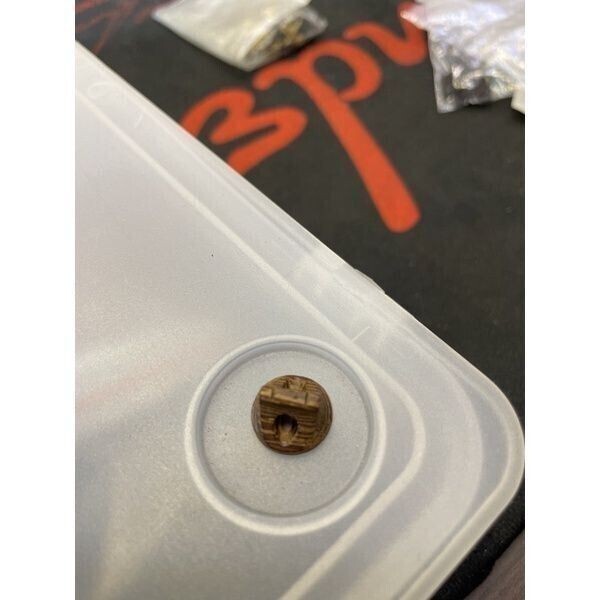 sg-11134201-824id-mefueq3wp1j9e7