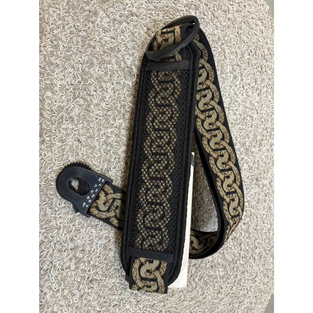 tw-11134207-81ztn-mgnmtn71pkb368