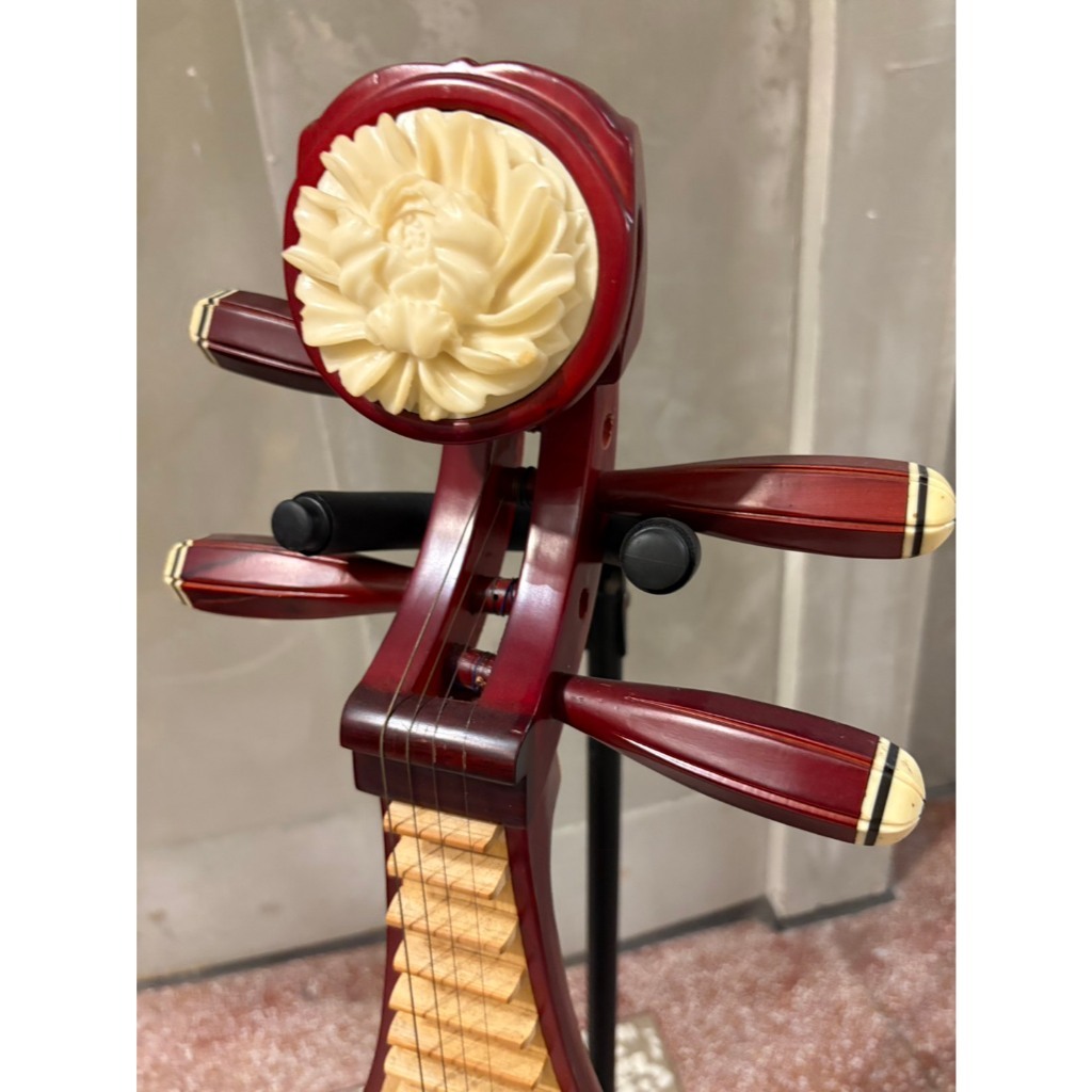 tw-11134207-81ztk-mh7qnvz7ss21dd