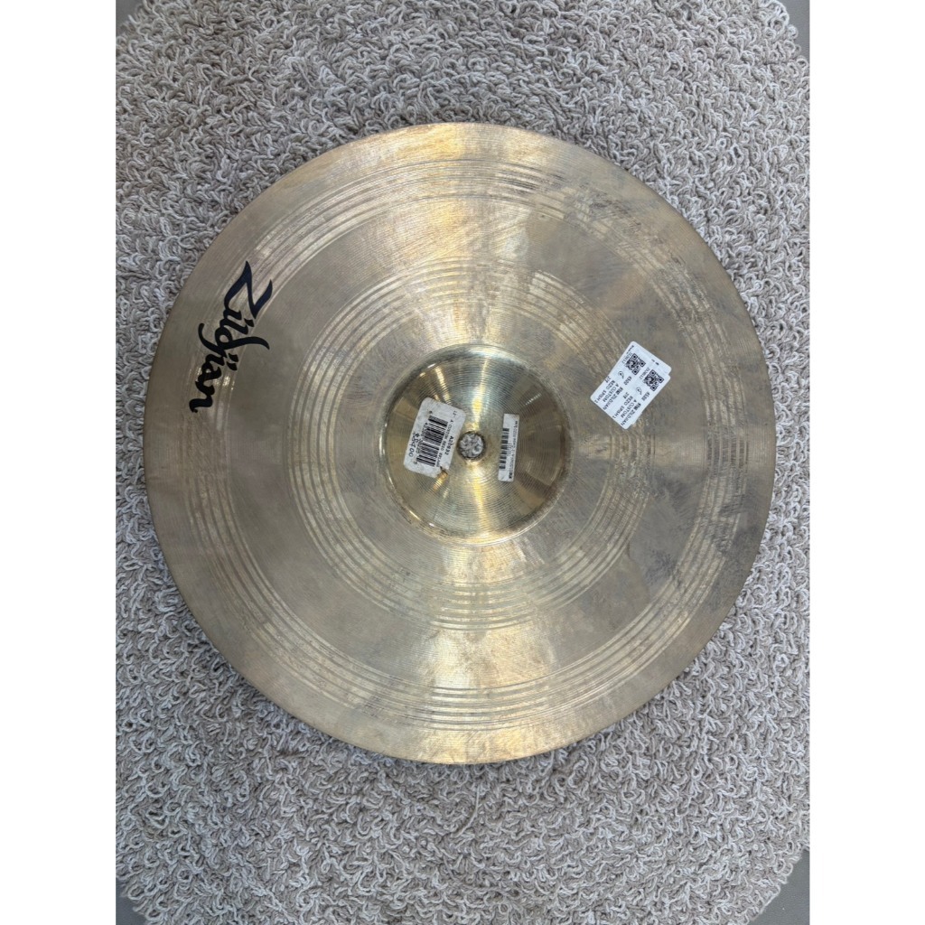 tw-11134207-81ztf-mhcvl7u333m5fa