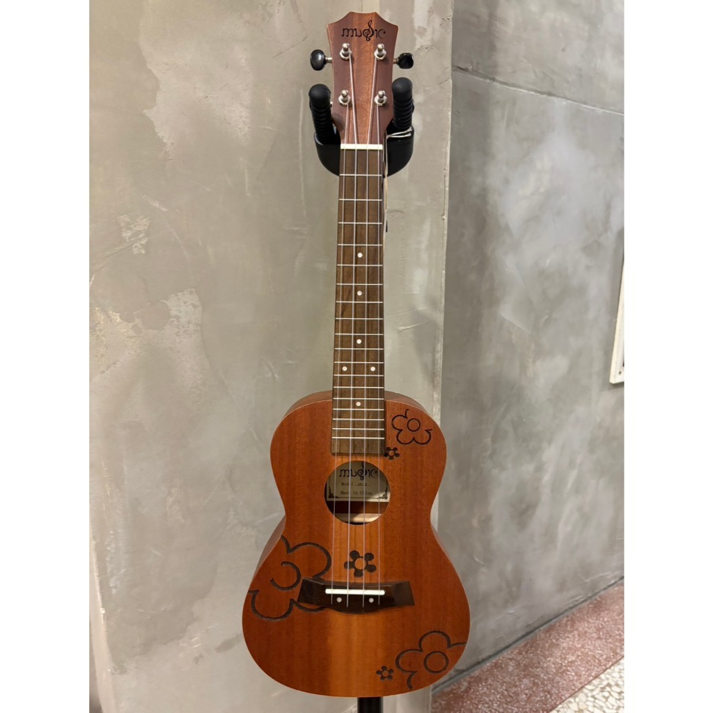 tw-11134207-81ztm-mhlxtwz3ydj8cb