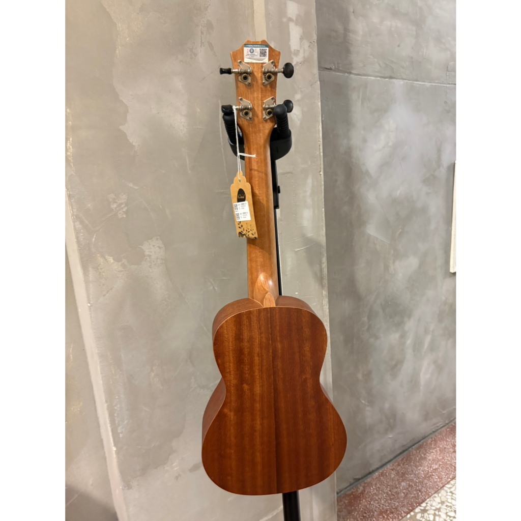 tw-11134207-81ztm-mhlxtwz8y68051