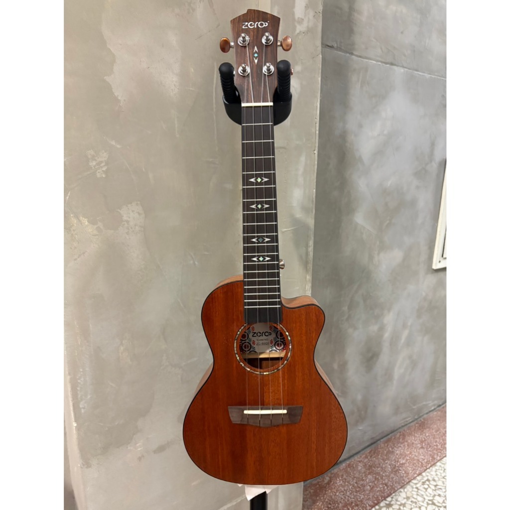 tw-11134207-81ztm-mhm043o866tiac